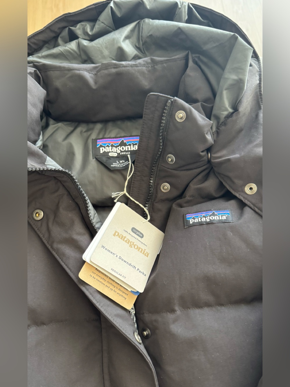 NWT Patagonia Black Downdrift Parka - Picture 5 of 8